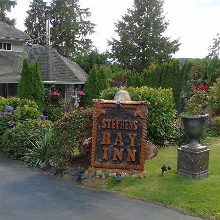 The Oceanfront Inn On Stephens Bay Coal Harbour Esterno foto