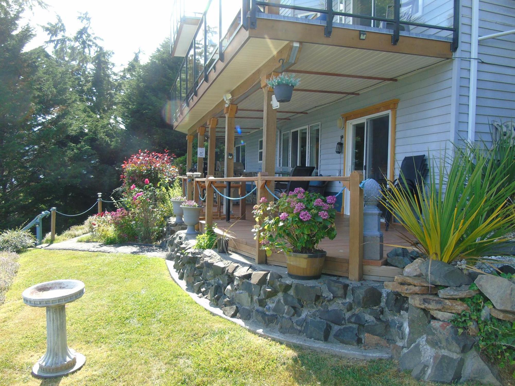 The Oceanfront Inn On Stephens Bay Coal Harbour Esterno foto